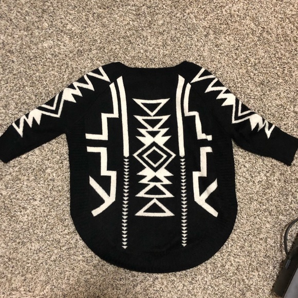 Patterned sweater - Picture 3 of 5